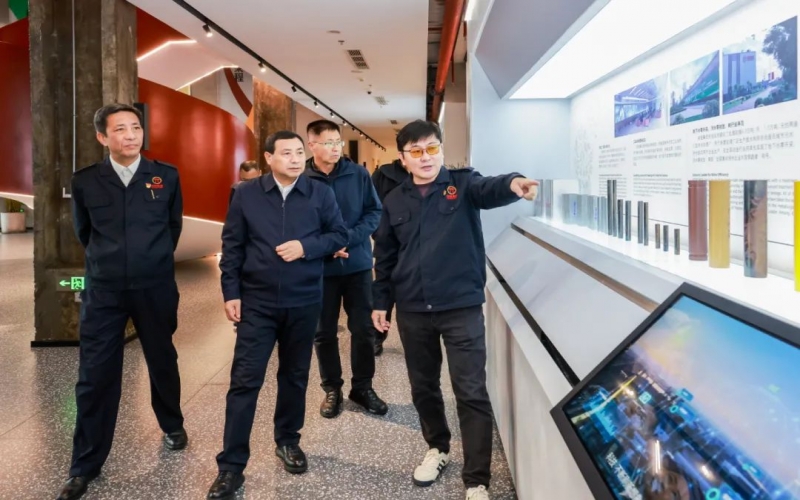 吉林省陜西商會會長李耀權(quán)及吉林省輝南縣領(lǐng)導(dǎo)一行到訪榮程集團