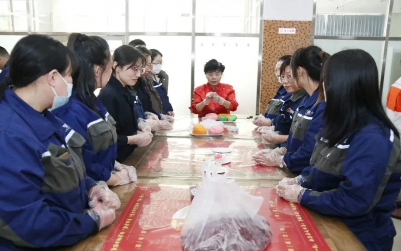 巧手捏面塑 指尖傳非遺！榮程鋼鐵這場活動超有趣