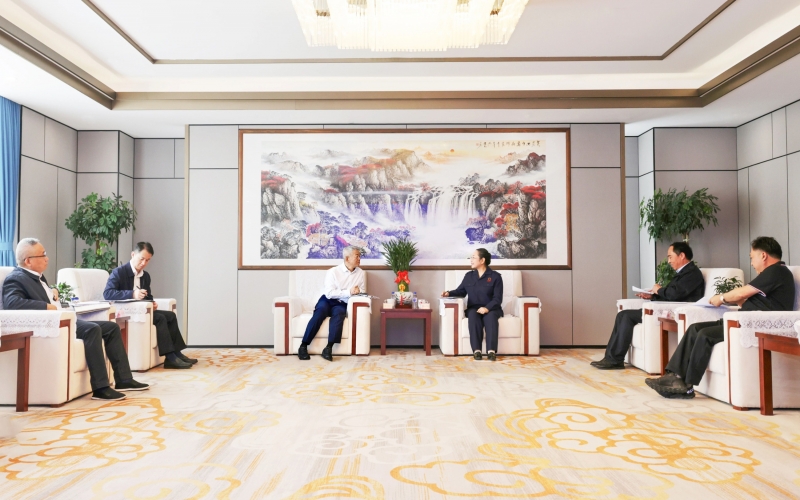 國網(wǎng)天津市電力公司董事長、黨委書記郭銘群深入榮程集團(tuán)走訪調(diào)研