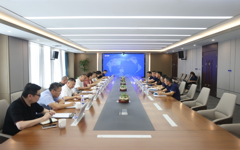 內蒙古自治區(qū)錫林郭勒盟正藍旗委副書記、旗長劉曉敏到訪榮程集團