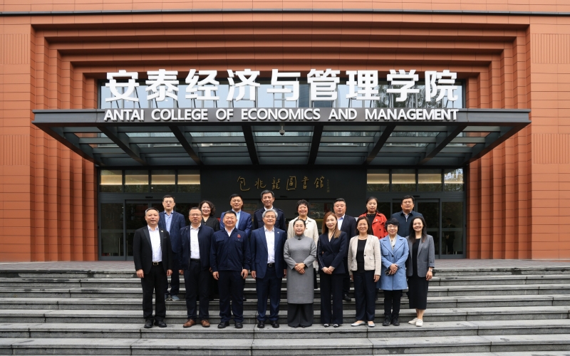 榮程集團董事會主席張榮華一行赴上海交通大學考察交流